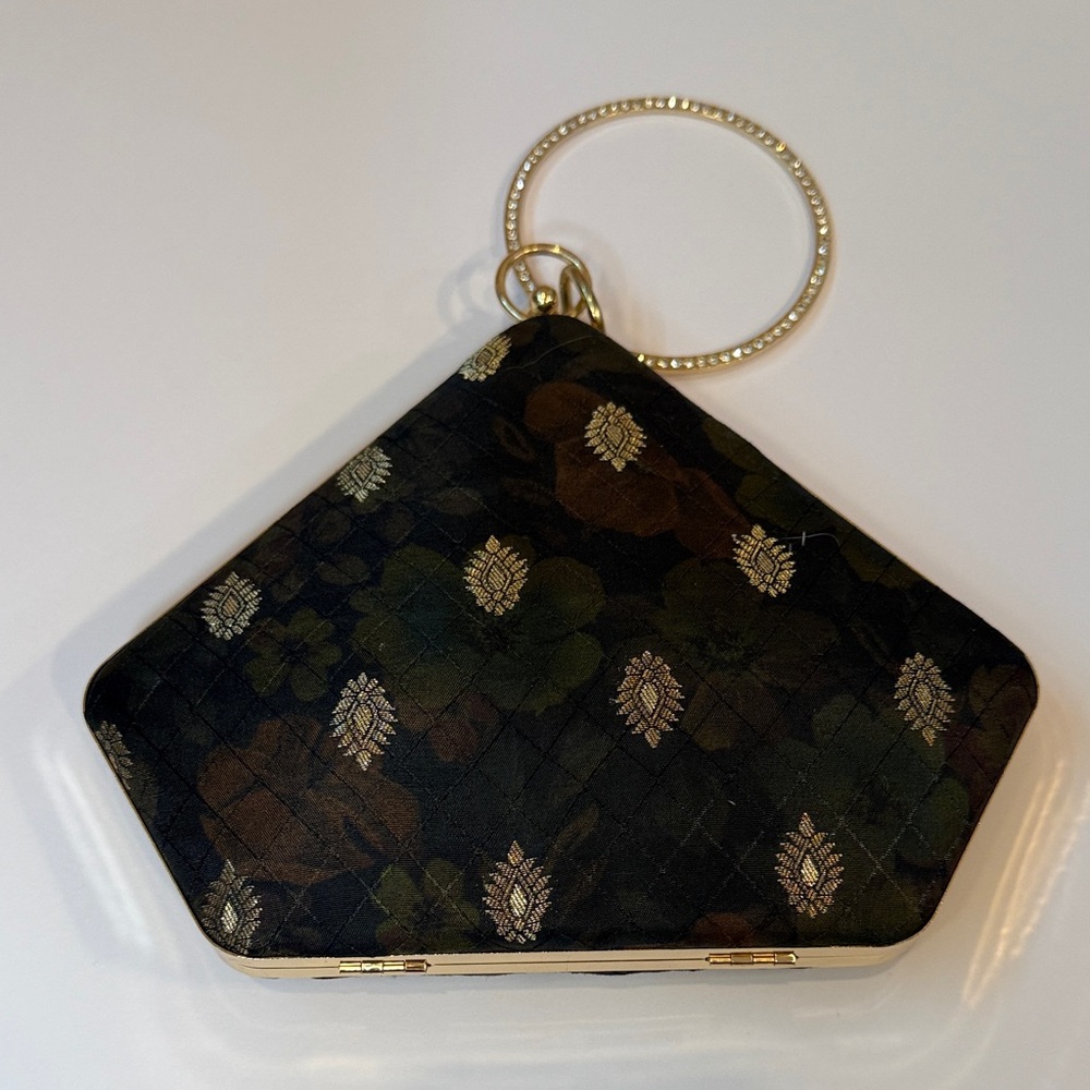 Floral Patterned Wrist Clutch with Gold Bling Ring - with shoulder strap - Picture 8 of 9